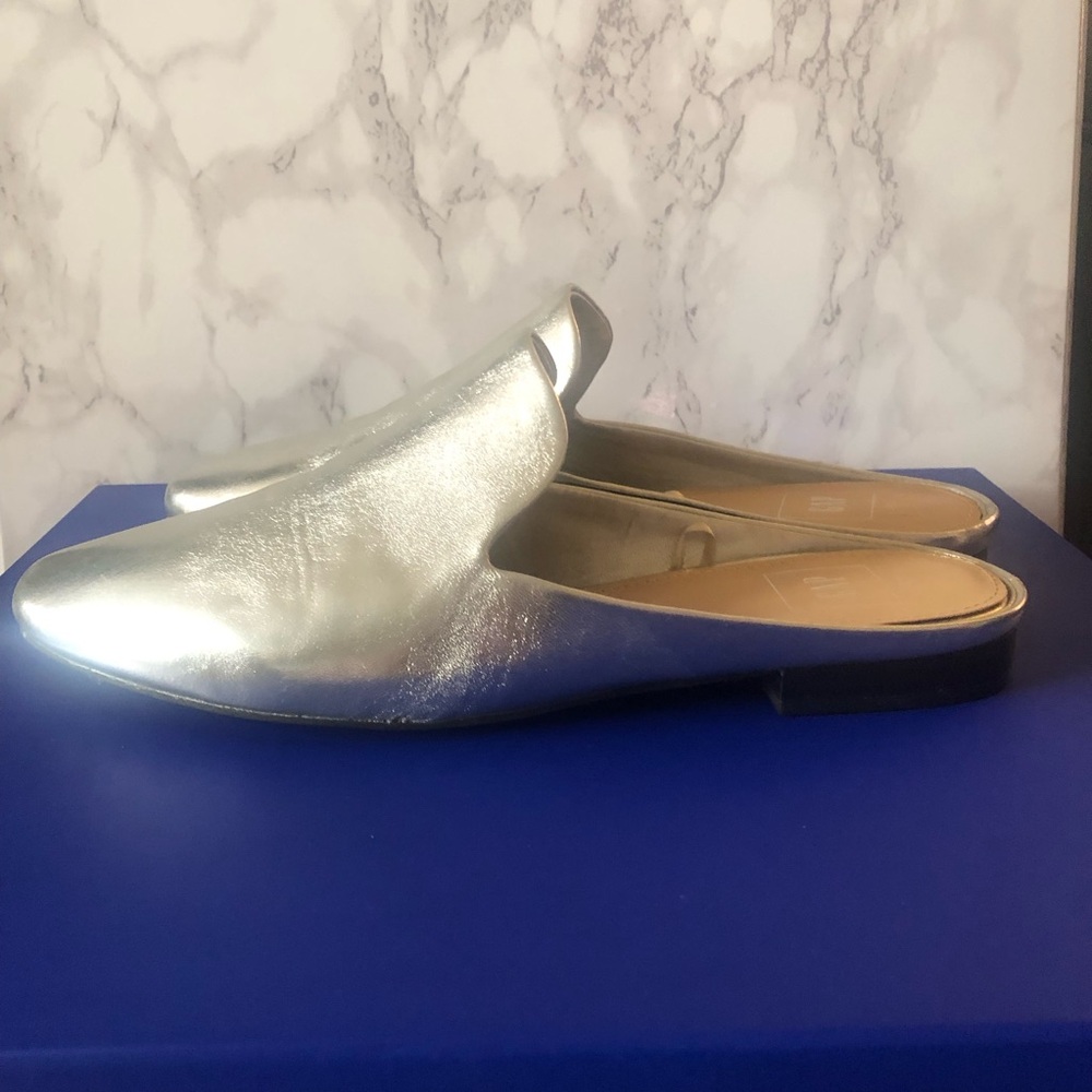 NWOT GAP Metallic Flat Mules - Metallic Silver - 9.5M - great holiday shoes!